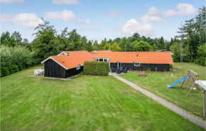Gorgeous Home In Væggerløse With Private Swimming Pool, Can Be Inside Or Outside, Bogø By